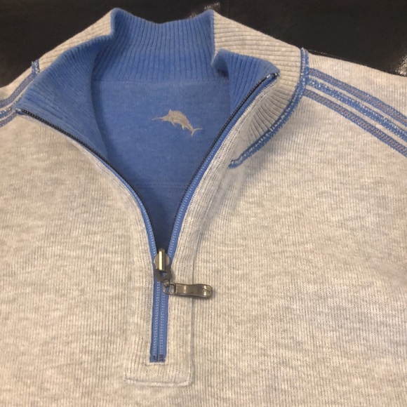 Tommy Bahama,L, beautiful light gray with blue detail pullover sweater - Picture 4 of 7